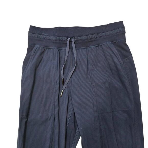 Lululemon Pants Women's 6 Blue Elastic Waist Dance Studio Pull On Crop Lounge St - Picture 3 of 6
